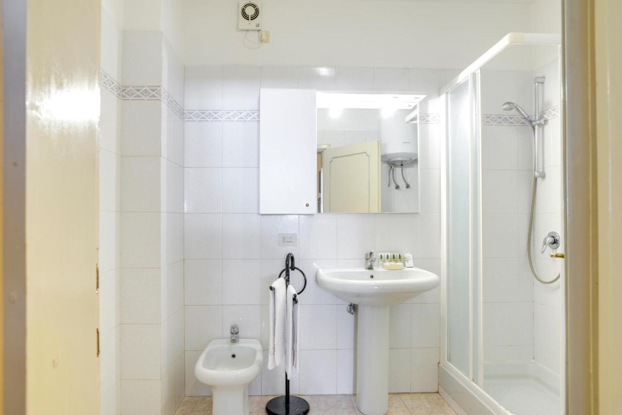 Mamo Florence - Palazzo Spinelli Apartment Bagian luar foto